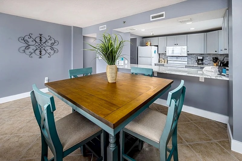 Gulfside 501: Remarkable beach front condo with updates and free extras in Fort Walton Beach, Florida, United States — photo 4
