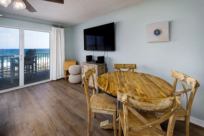 Gulf Dunes 307: Get Your Beach Fix From This Extravagant Condo in Fort Walton Beach, Florida, United States — photo 4