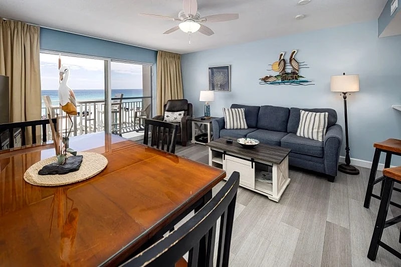 Pelican Isle 307: Absolutely beautiful, free beach service, Gulf front, WiFi in Fort Walton Beach, Florida, United States — photo 4