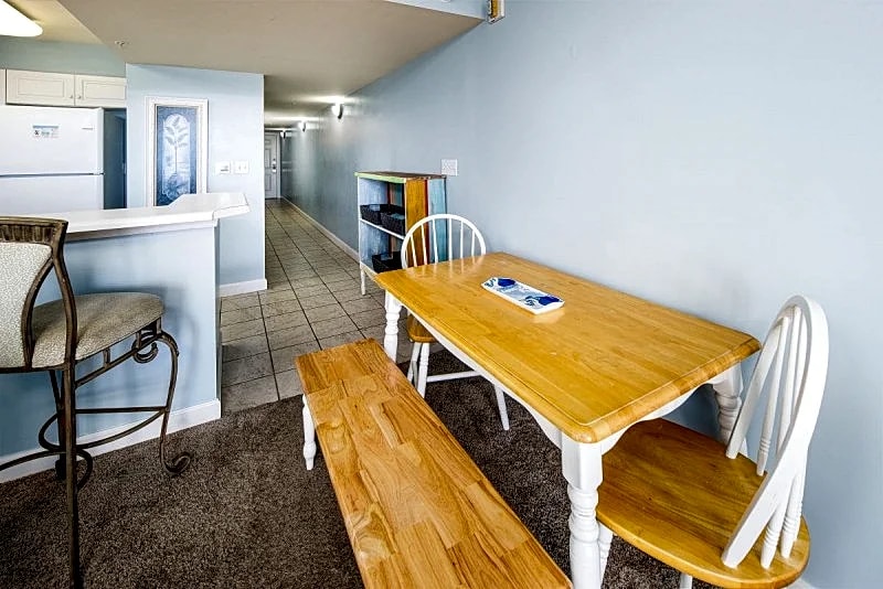Pelican Isle 107: Cozy beach front condo, free beach chairs, dolphin cruise in Fort Walton Beach, Florida, United States — photo 4