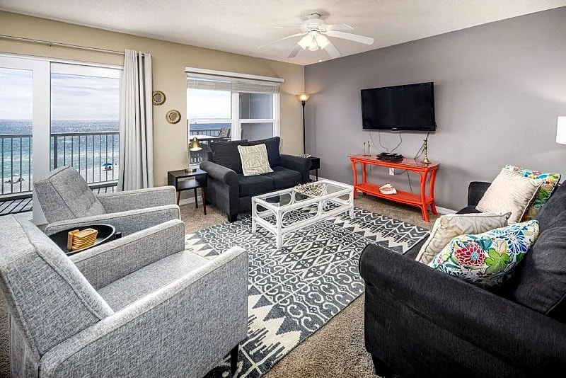 Islander 5008: *CHIC & COZY* Large private balcony,FREE golf
