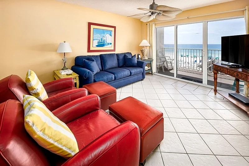 Gulf Dunes 316: Beautiful beach front condo, tennis, pool, FREE beach chairs in Fort Walton Beach, Florida, United States — photo 2