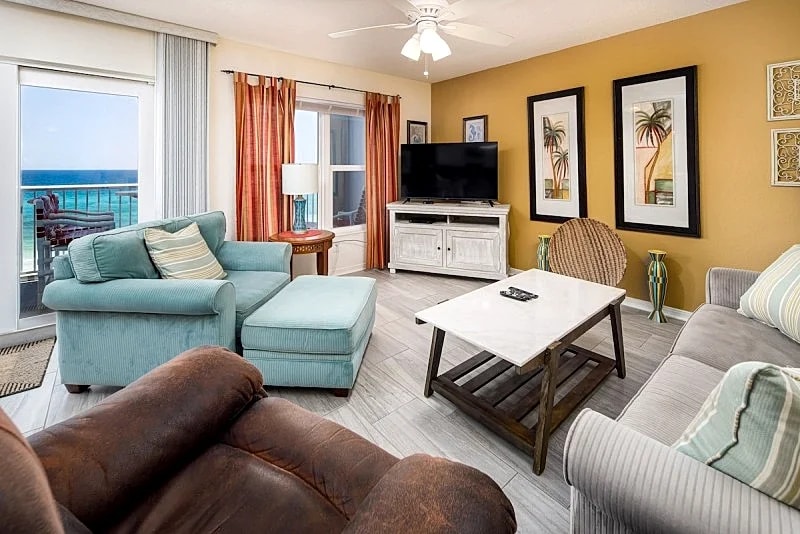 Islander 7004:Lavish retreat location-full kitchen, FREE BEACH Service & more in Fort Walton Beach, Florida, United States — photo 3