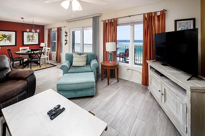 Islander 7004:Lavish retreat location-full kitchen, FREE BEACH Service & more in Fort Walton Beach, Florida, United States — photo 4