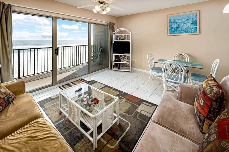 E.T.W 3003: Magnificent Views from this 3rd Floor Beach Front Condo! in Fort Walton Beach, Florida, United States — photo 2