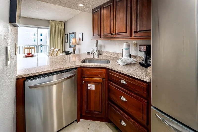 Islander 606:Islander 606:Amazing BEACH Side Condo~FREE Beach Service, Golf in Fort Walton Beach, Florida, United States — photo 5