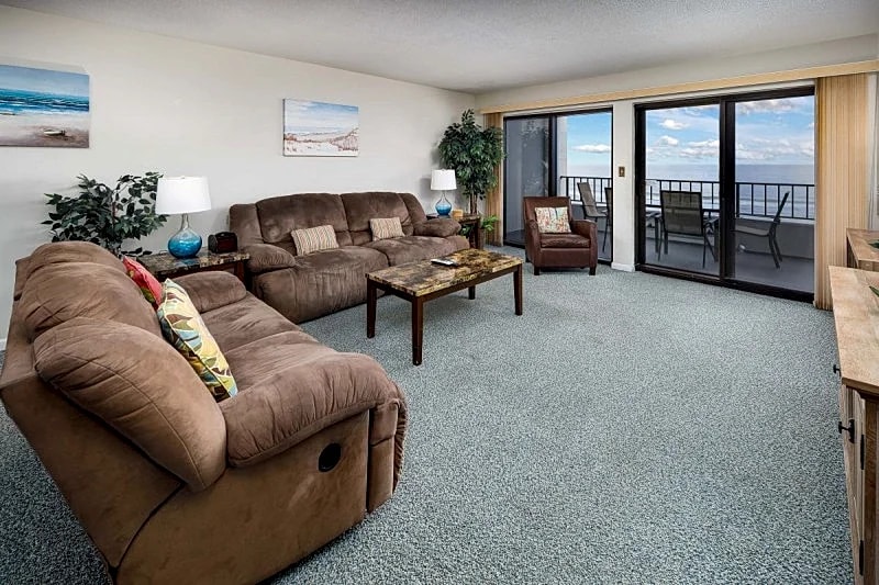 Surf Dweller 709: Right On Beach! Amazing Views. Free Bch Svc+Golf+Snorkeling in Fort Walton Beach, Florida, United States — photo 2