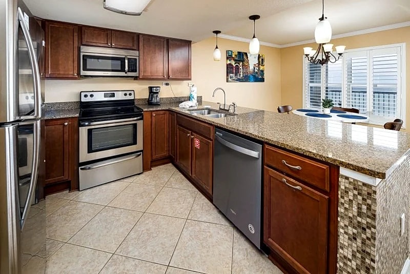 Islander 4006: Gorgeous & On The Gulf-Granite,Stainless-Custom Bathrms-*Gem* in Fort Walton Beach, Florida, United States — photo 2