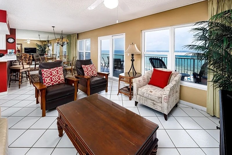 Islander 7008:Your next TOP FLOOR condo is RIGHT HERE! Free Beach Service! in Fort Walton Beach, Florida, United States — photo 3