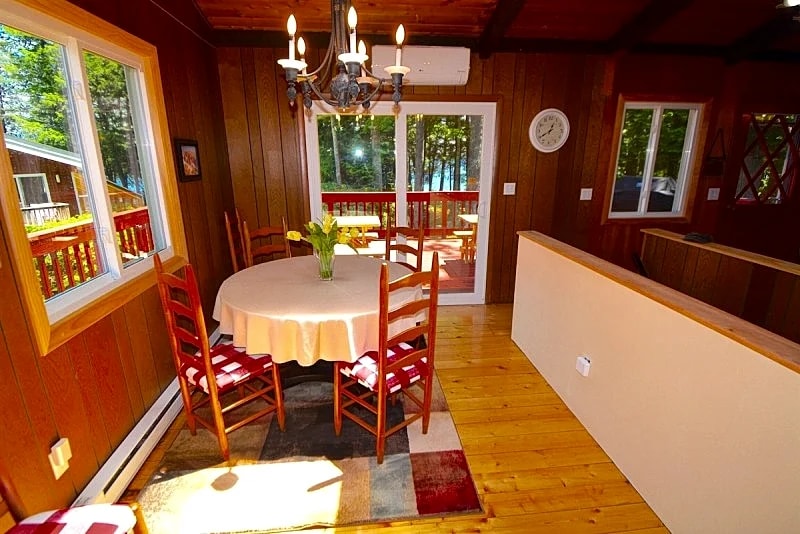 Patrician Shores 4 BR Winnipesaukee access partial water views in Meredith, New Hampshire, United States — photo 4