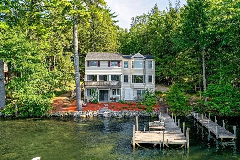 Winnipesaukee Waterfront in Meredith for 10