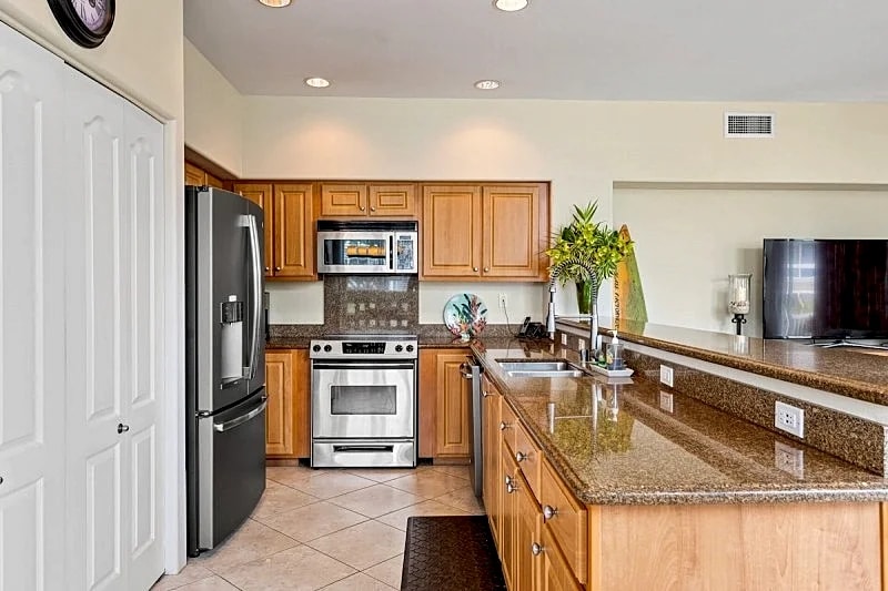 Alii Cove C-4 Beautiful Beachy Townhome on Alii Drive in North Kona, Hawaii, United States — photo 5