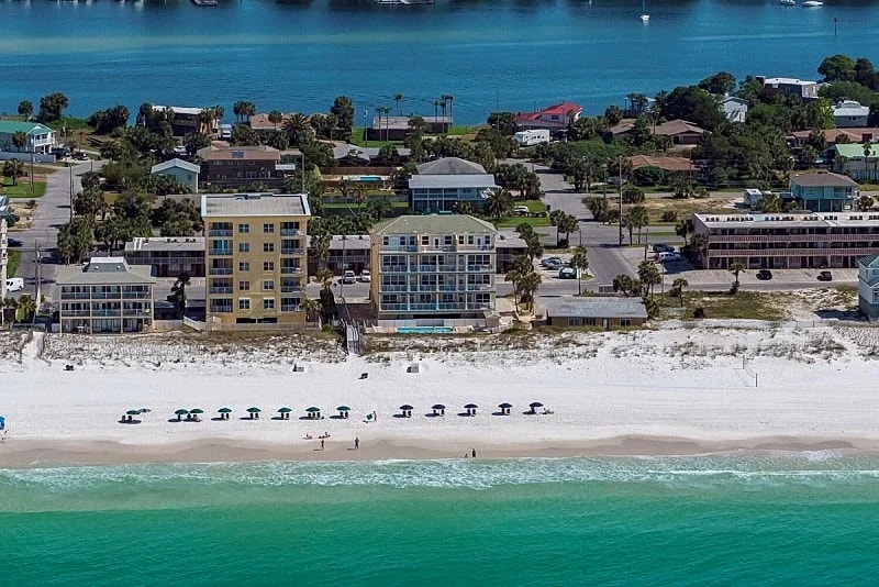 Blue Dolphin #202 - 2 BR/2BA Aug 16/Sep 14 185.00 per night in Fort Walton Beach, Florida, United States — photo 2