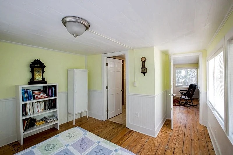 The Hideaway Affordable 2 BR 3 minute walk to beach! in Folly Beach, South Carolina, United States — photo 5