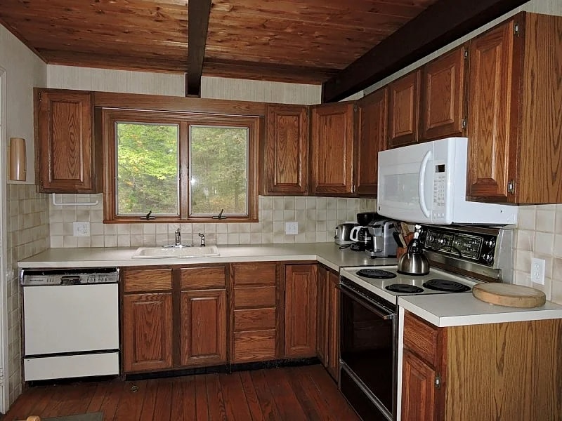 Located Directly Across The Street From The Suissevale On Winnipesaukee Beach in Moultonborough, New Hampshire, United States — photo 5