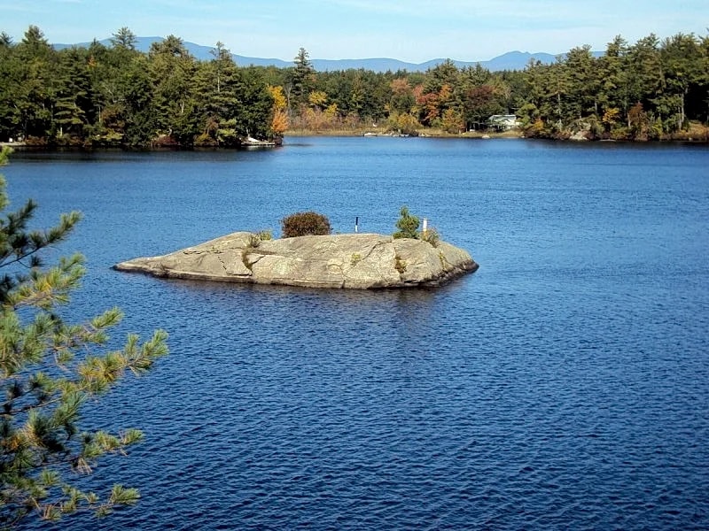 Lake Winnipesaukee Waterfront Cottage in Moultonborough in Moultonborough, New Hampshire, United States — photo 3