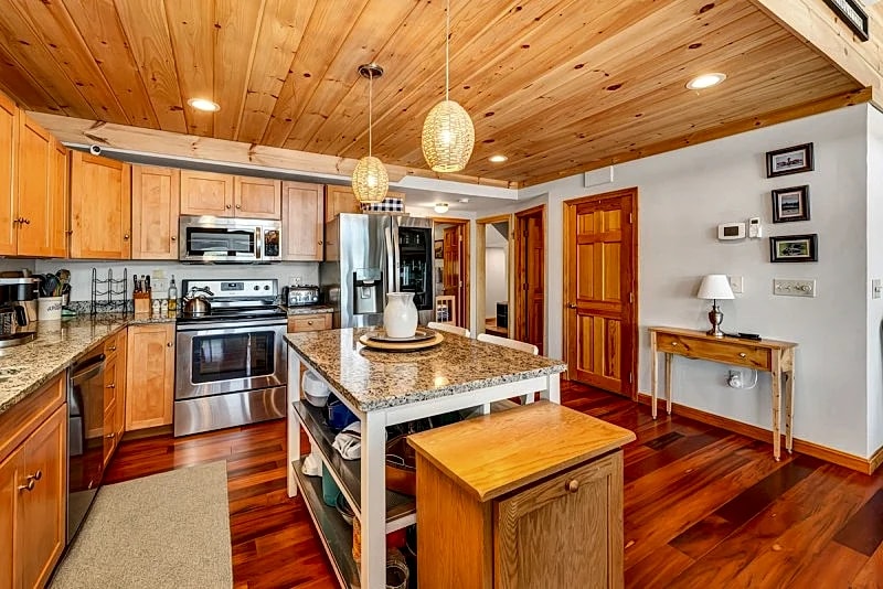 Lake Winnipesaukee for 12 with Great SW Views in Moultonborough, New Hampshire, United States — photo 5