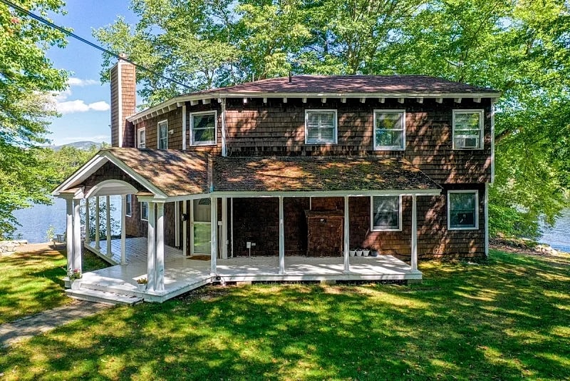Architecturally Unique Lake House on Lake Winnipesaukee in Moultonborough, New Hampshire, United States — photo 3