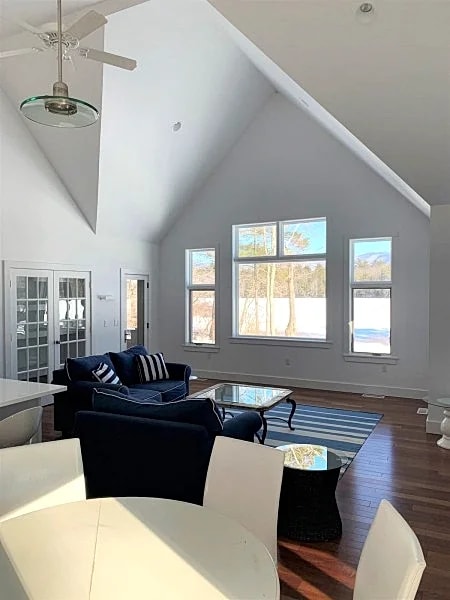 Natural cedar shakes waterfront on Lake Winnipesaukee in Moultonborough, New Hampshire, United States — photo 5