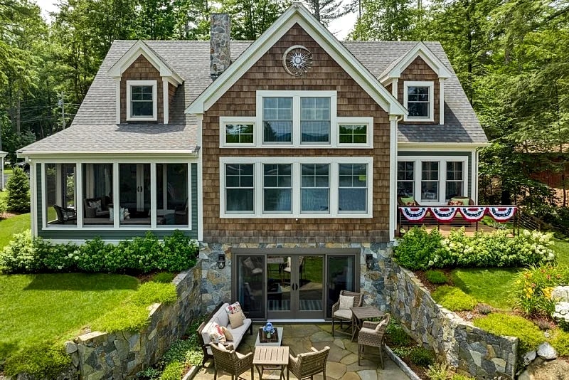 Luxury Lake House Overlooking Salmon Meadow Cove in Moultonborough, New Hampshire, United States — photo 3