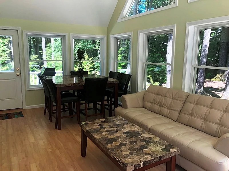 3 bedroom home that sleeps 8 in Suissevale in Moultonborough, New Hampshire, United States — photo 2