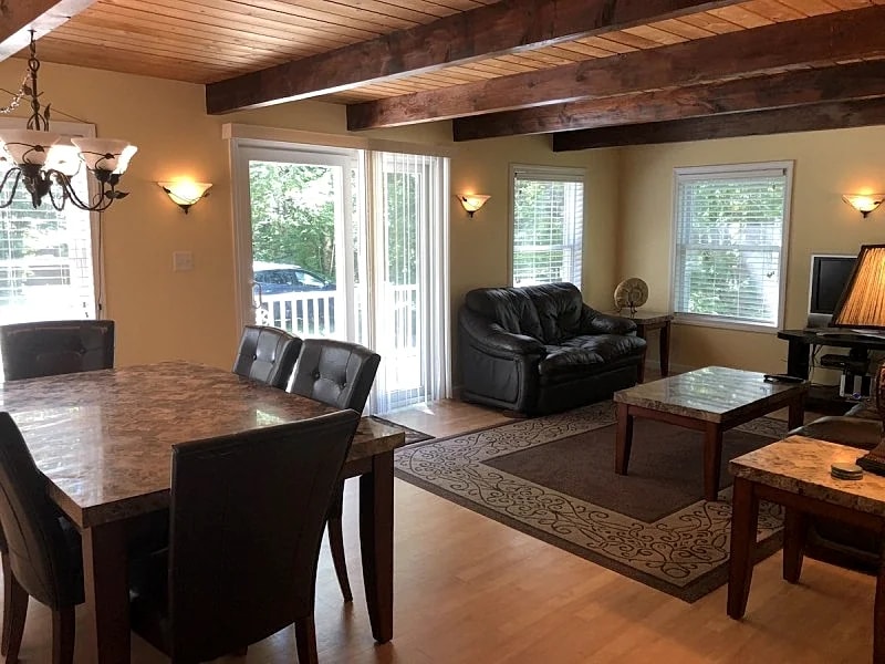 3 bedroom home that sleeps 8 in Suissevale in Moultonborough, New Hampshire, United States — photo 5