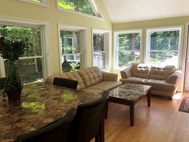 3 bedroom home that sleeps 8 in Suissevale in Moultonborough, New Hampshire, United States — photo 4