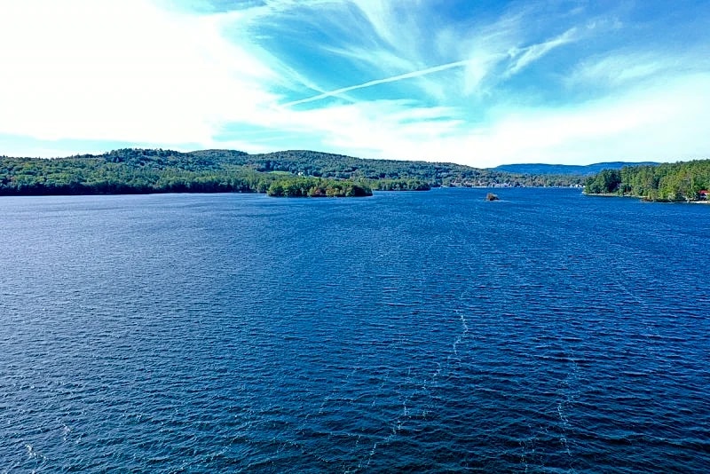 Winnipesaukee Lake Home for 12 with Large Sand Beach in Moultonborough, New Hampshire, United States — photo 2