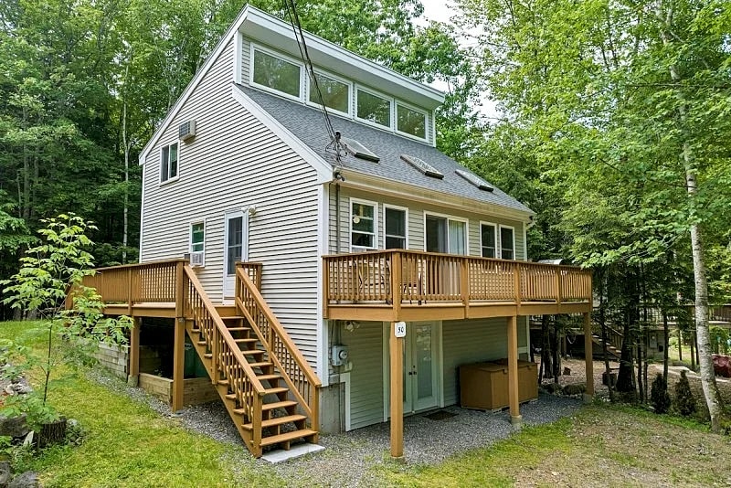 216 Jones: 2 BR, 2 BA House in Moultonborough, Sleeps 6 in Moultonborough, New Hampshire, United States — photo 2