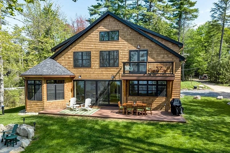 Beautiful New Braun Bay Home on Lake Winnipesaukee Sleeping 8 With Dock in Moultonborough, New Hampshire, United States — photo 3