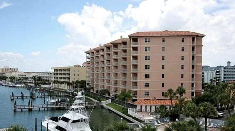 Waterfront Balcony View Luxury. SEE THE DOLPHINS. in Clearwater, Florida, United States — photo 3