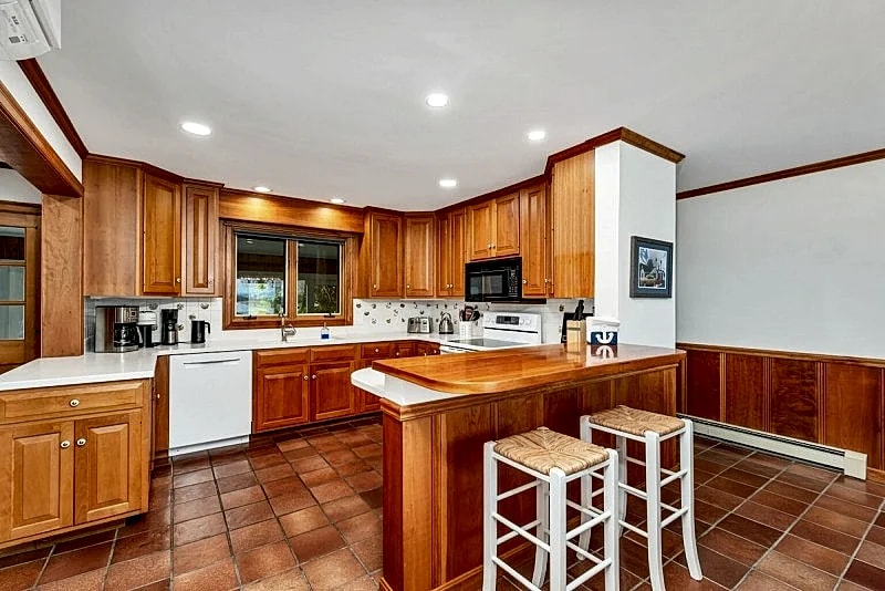 Winnipesaukee Waterfront home on Melvin Bay in Tuftonboro, New Hampshire, United States — photo 4