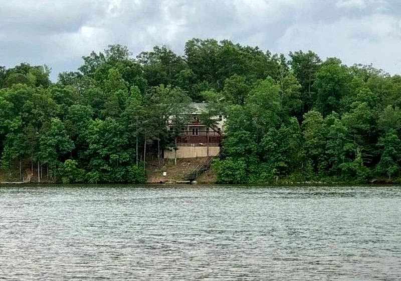 Lake Wedowee Waterfront & Private Pool 3 or 4 Night Minimum