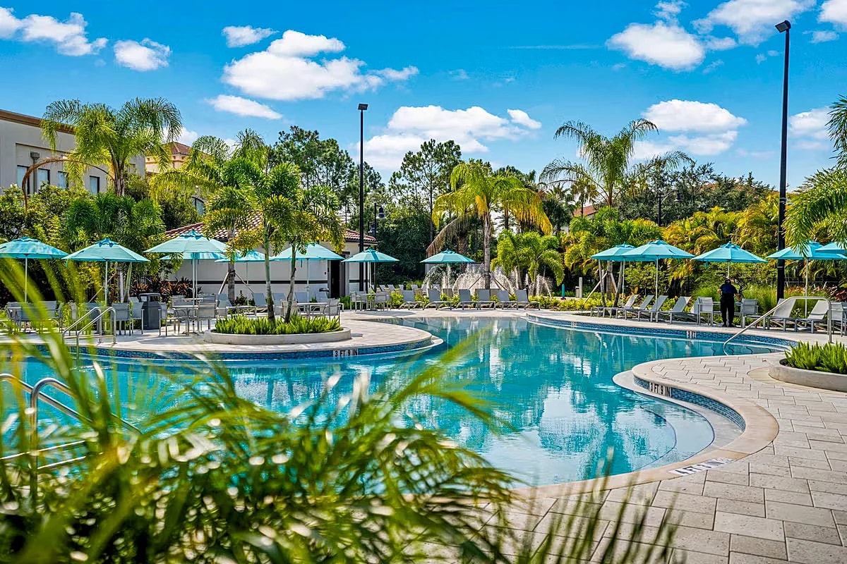 Lakeside Luxury at Vista Cay Resort – Orlando in Style in Orlando, Florida, United States — photo 4