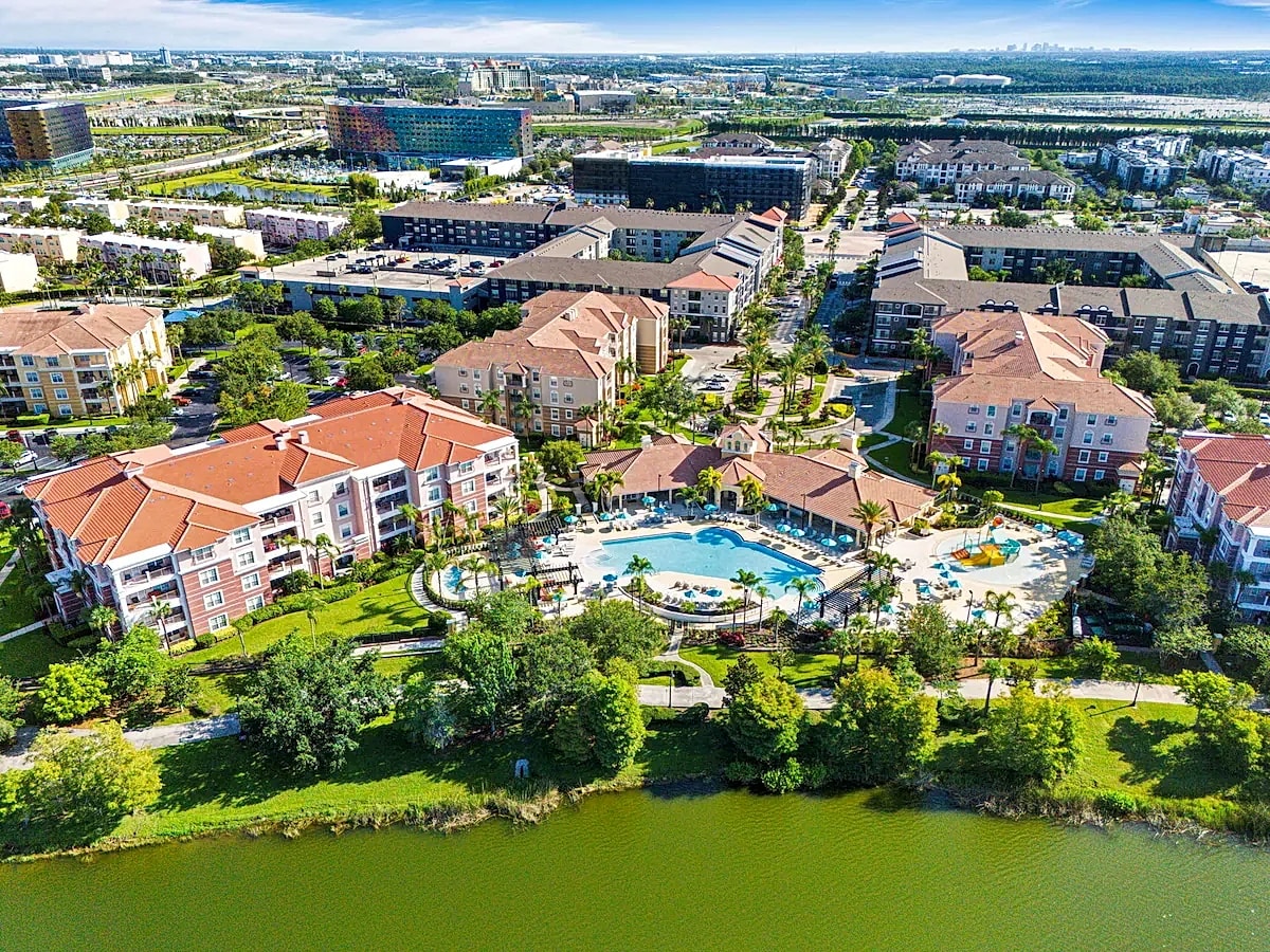 Kings Palace at Vista Cay Resort, 4BR Orlando Stay in Orlando, Florida, United States — photo 2