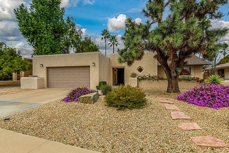 Heated Pool. Awesome Backyard and Game Room! in Scottsdale, Arizona, United States — photo 5