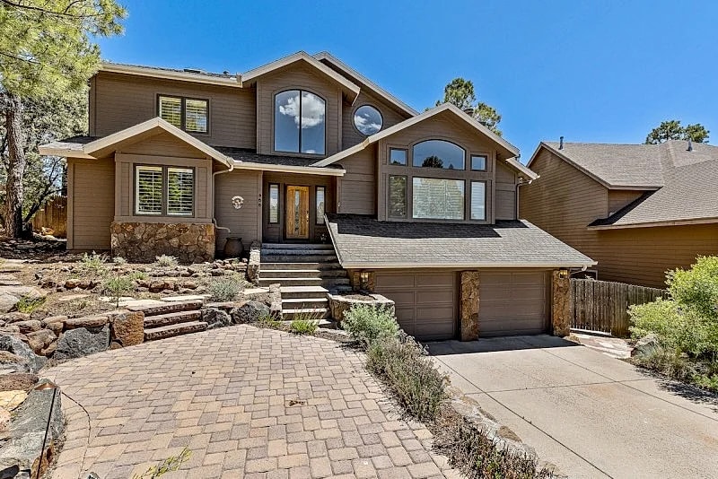Pines & Peaks Retreat with Relaxing Hot Tub Escape in Flagstaff, Arizona, United States — photo 5