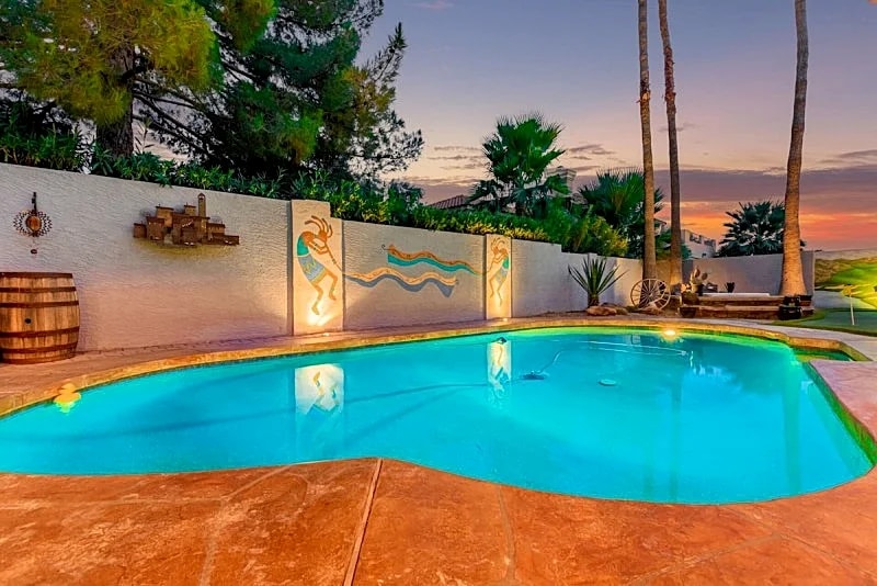 Heated Pool, Hot Tub and Putting Green! 2 King Master Suites! in Scottsdale, Arizona, United States — photo 4