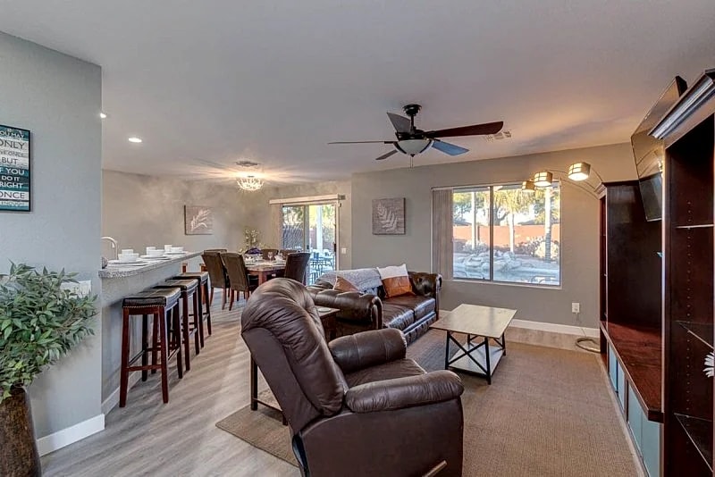 Heated Pool. Game Room- Location- Newly Remodeled! in Phoenix, Arizona, United States — photo 4