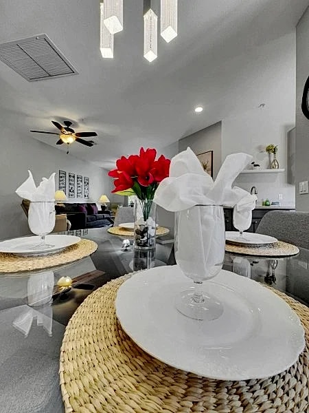 Grand 2nd Floor Condo, Heated Comm Pool, Golf Views! in Mesa, Arizona, United States — photo 3