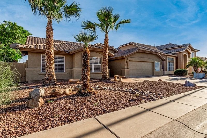 Refreshing Gilbert Pool Home! Sleeps 8! Family Fun! in Gilbert, Arizona, United States — photo 4