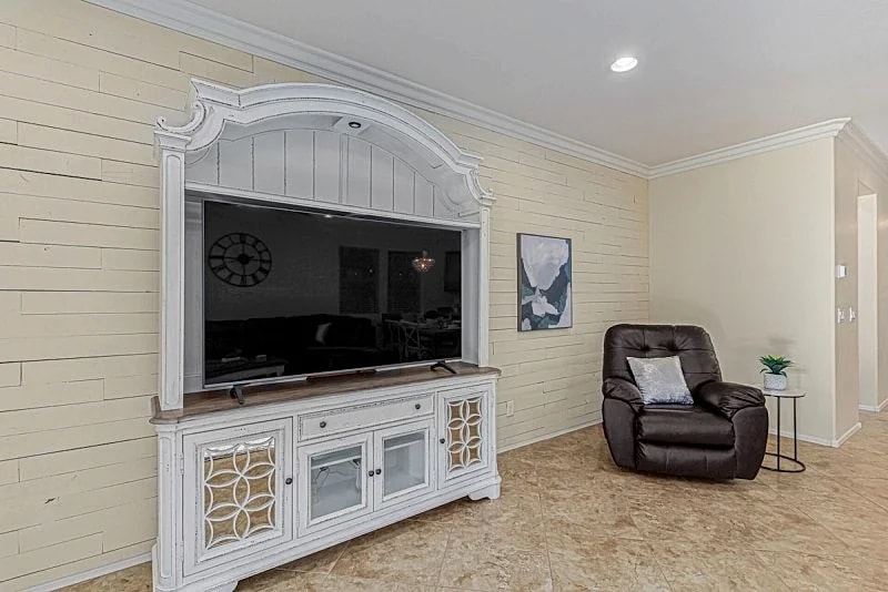 Super Fresh Pool Home! Private, Sleeps 8, Office! in Sun City West, Arizona, United States — photo 5