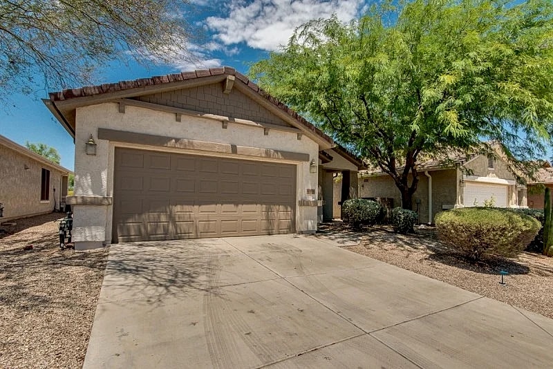 Active Adult 55+Community Golf Course View! in San Tan Valley, Arizona, United States — photo 2