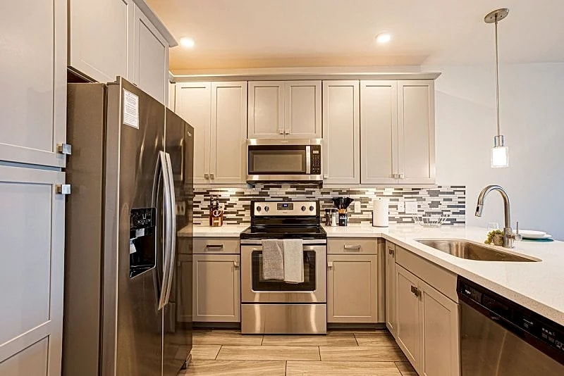 Cays Resort Condo in Desirable Chandler. Amenities. Heated Resort Pool in Chandler, Arizona, United States — photo 5