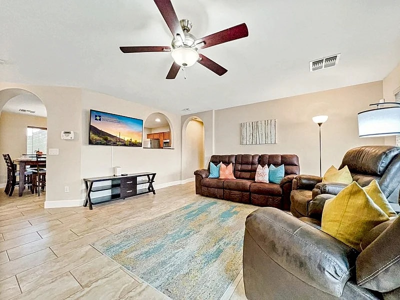 Relaxing 4 Bedroom Home with Sparkling Heated Pool! in Queen Creek, Arizona, United States — photo 2