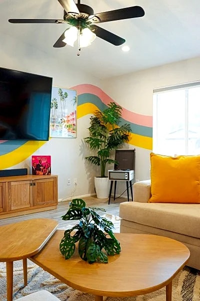 Heated Pool + Putting Green + 2 Car Garage in Chandler, Arizona, United States — photo 4