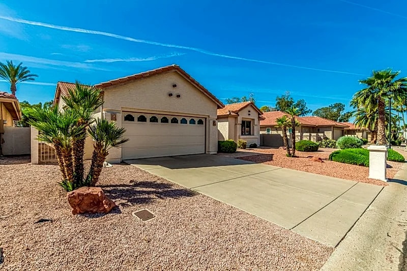 Golf Course Resort with Golf Cart, 2 Primary King Suites! in Sun Lakes, Arizona, United States — photo 3