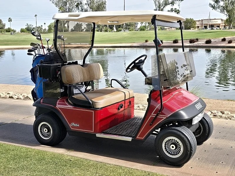 Golf Course Resort with Golf Cart, 2 Primary King Suites! in Sun Lakes, Arizona, United States — photo 2