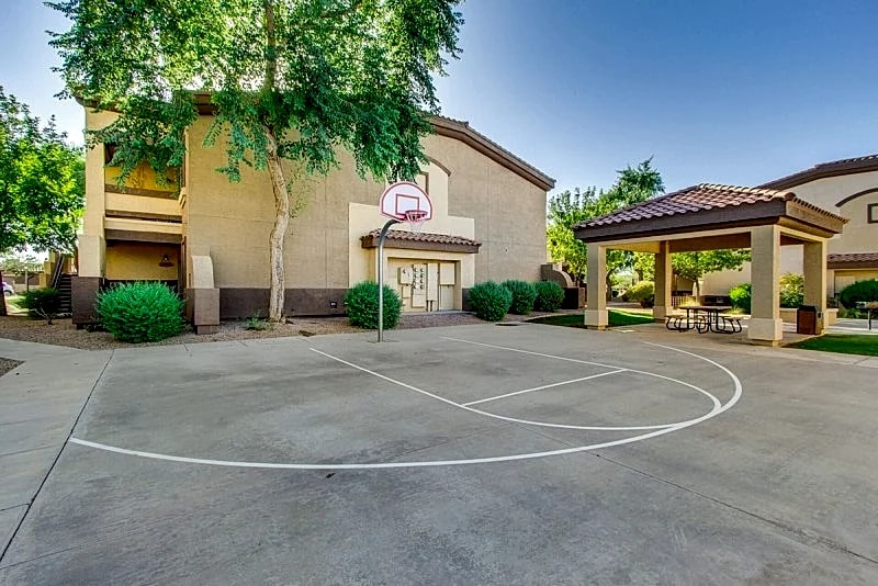 Ground Floor w/ Heated Pool and Spa and Workout Facility in Mesa, Arizona, United States — photo 5