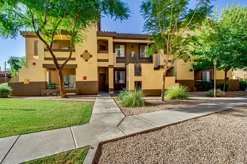 Ground Floor w/ Heated Pool and Spa and Workout Facility in Mesa, Arizona, United States — photo 2